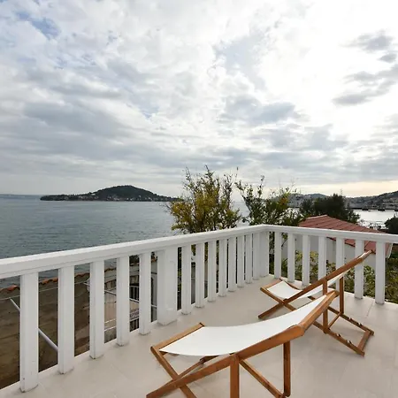 Home With A Unique View Preko Exterior photo