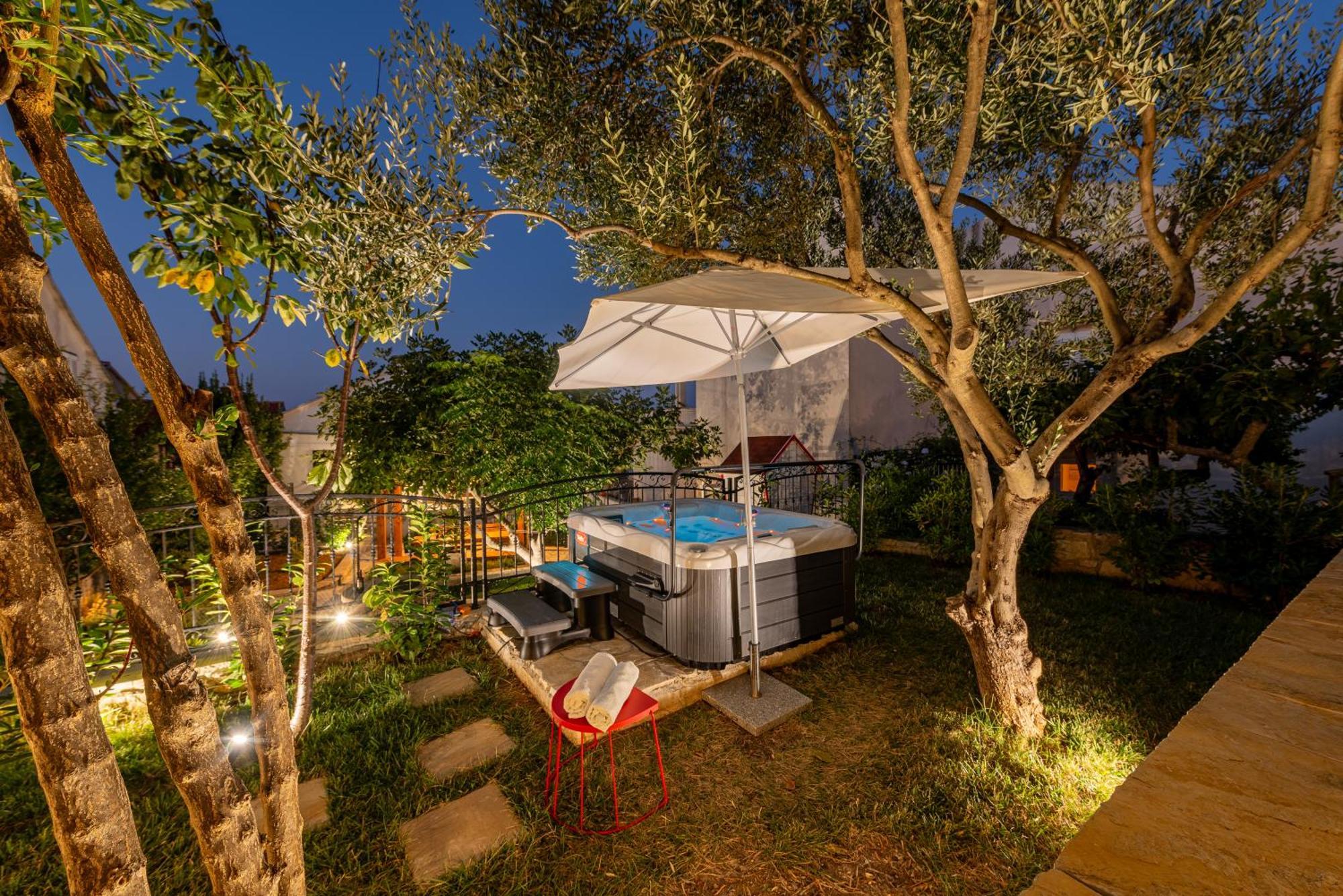 Apartment With A Unique View *